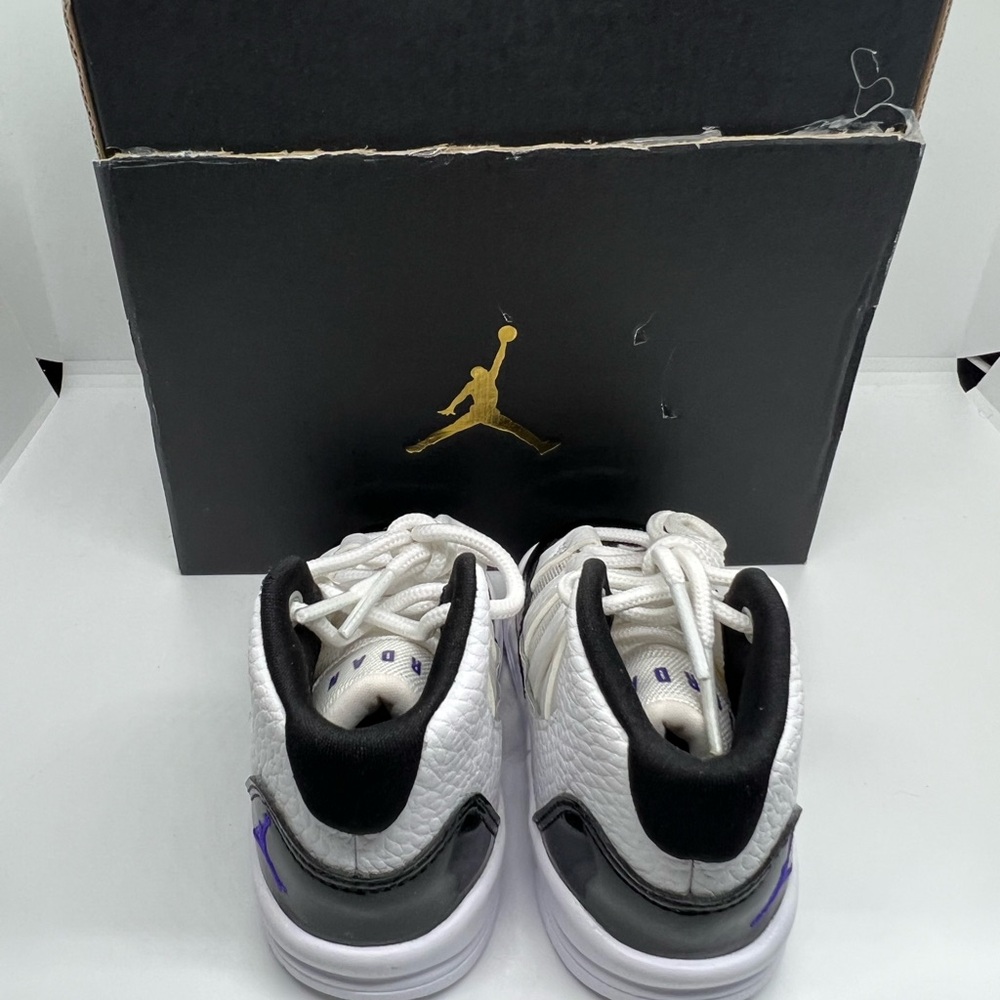 Jordan Max Aura Black Sneakers Box - Picture 8 of 15